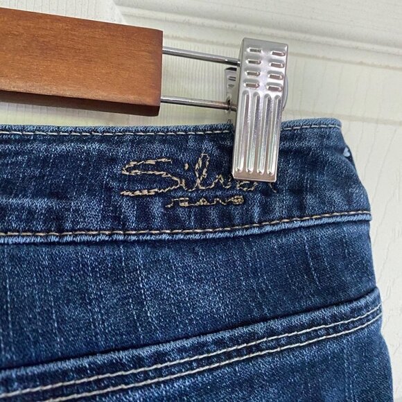 Silver Women's Santorini Dark Wash Cropped Ankle Factory Faded Jeans Size 28 - Picture 7 of 11
